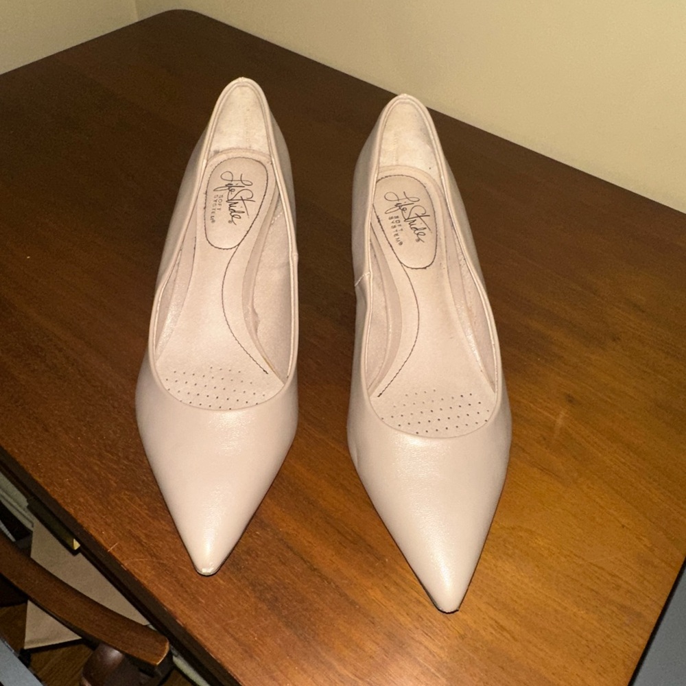 Life Stride Women's Pointed Toe Pumps in Light Nude